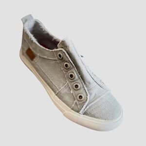 Blowfish Malibu Kids Gray Canvas Slip On Sneakers Shoes Size 4